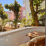 Ξενοδοχείο με διαμερίσματα Sencer Μαρμαρίς
